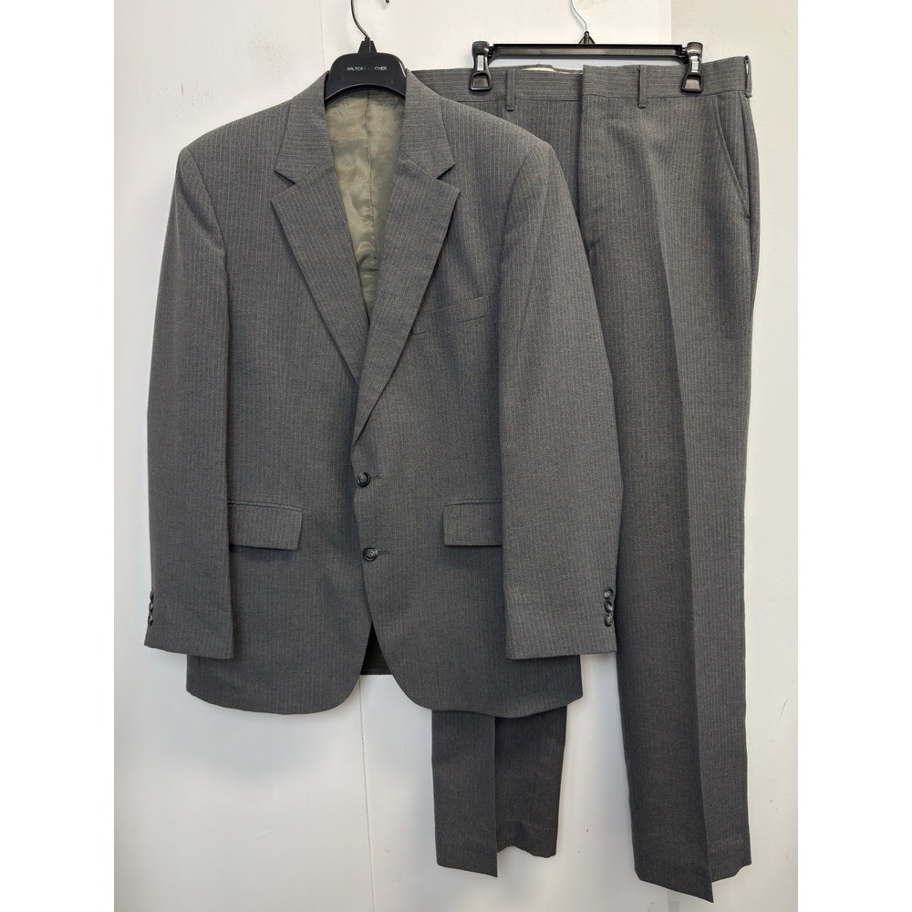 Highland Park Mens 2 Piece Suit 42R Jacket Blazer 34X32 Pants Grey Striped